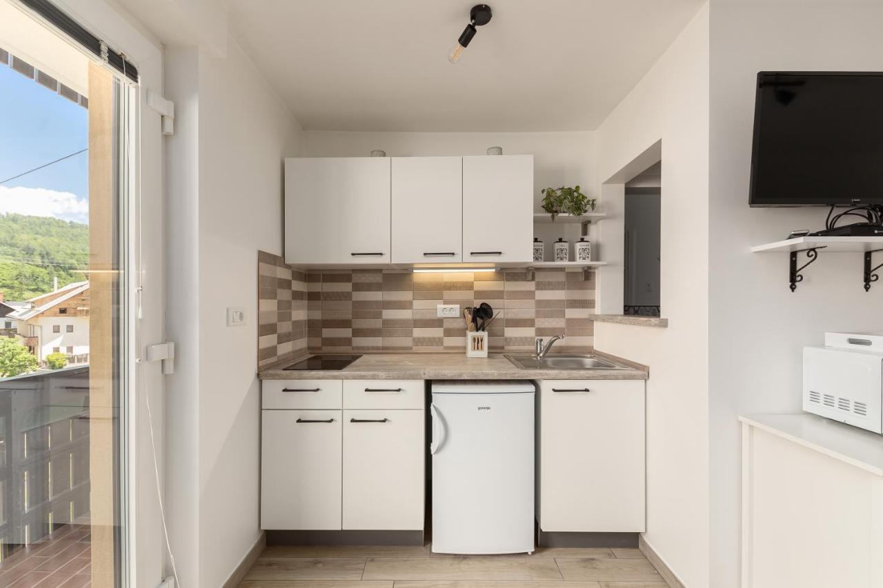 Pod Koblo Bohinj Apartments מראה חיצוני תמונה